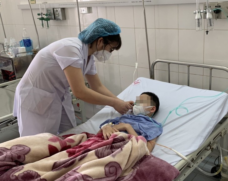 2 tuần sau khỏi COVID-19, bé trai 9 tuổi bất ngờ tràn dịch màng phổi - Ảnh 2.