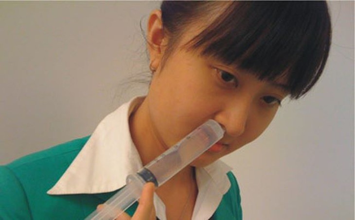 Vệ sinh mũi thế nào cho đúng? - Ảnh 3. Vệ sinh mũi thế nào cho đúng? - Ảnh 3.