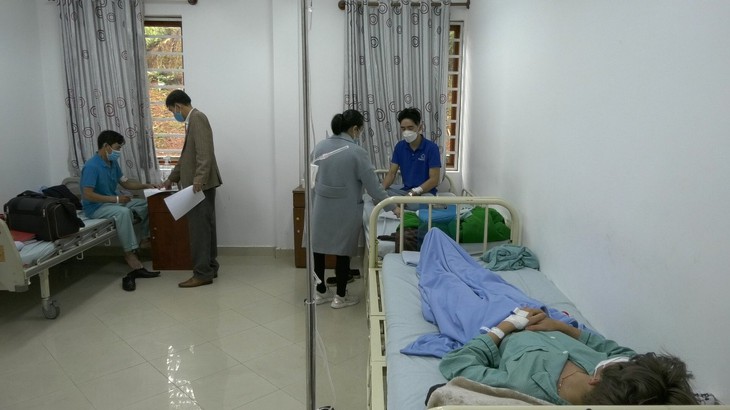 Đề nghị phạt nghiêm cơ sở gây ngộ độc thực phẩm ở Lâm Đồng - Ảnh 2. Đề nghị phạt nghiêm cơ sở gây ngộ độc thực phẩm ở Lâm Đồng - Ảnh 2.