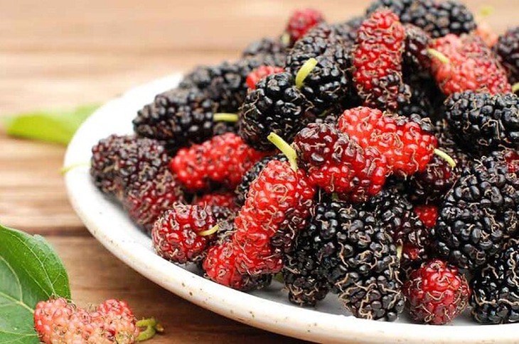 Đang mùa dâu tằm chín rộ, tranh thủ chế biến thứ quả vừa ngon, vừa tốt cho sức khỏe - Ảnh 2. Đang mùa dâu tằm chín rộ, tranh thủ chế biến thứ quả vừa ngon, vừa tốt cho sức khỏe - Ảnh 2.