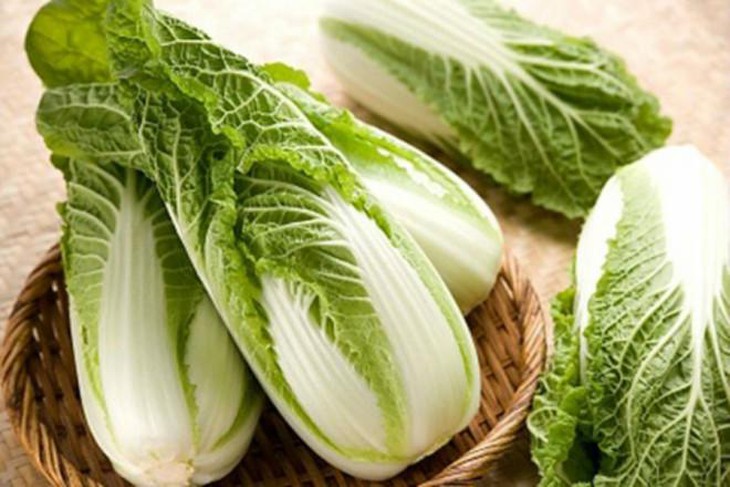 Cải thảo 'lá vàng' và 'lá xanh', loại nào nên ăn? Người bán rau bật mí sự thật - Ảnh 3.