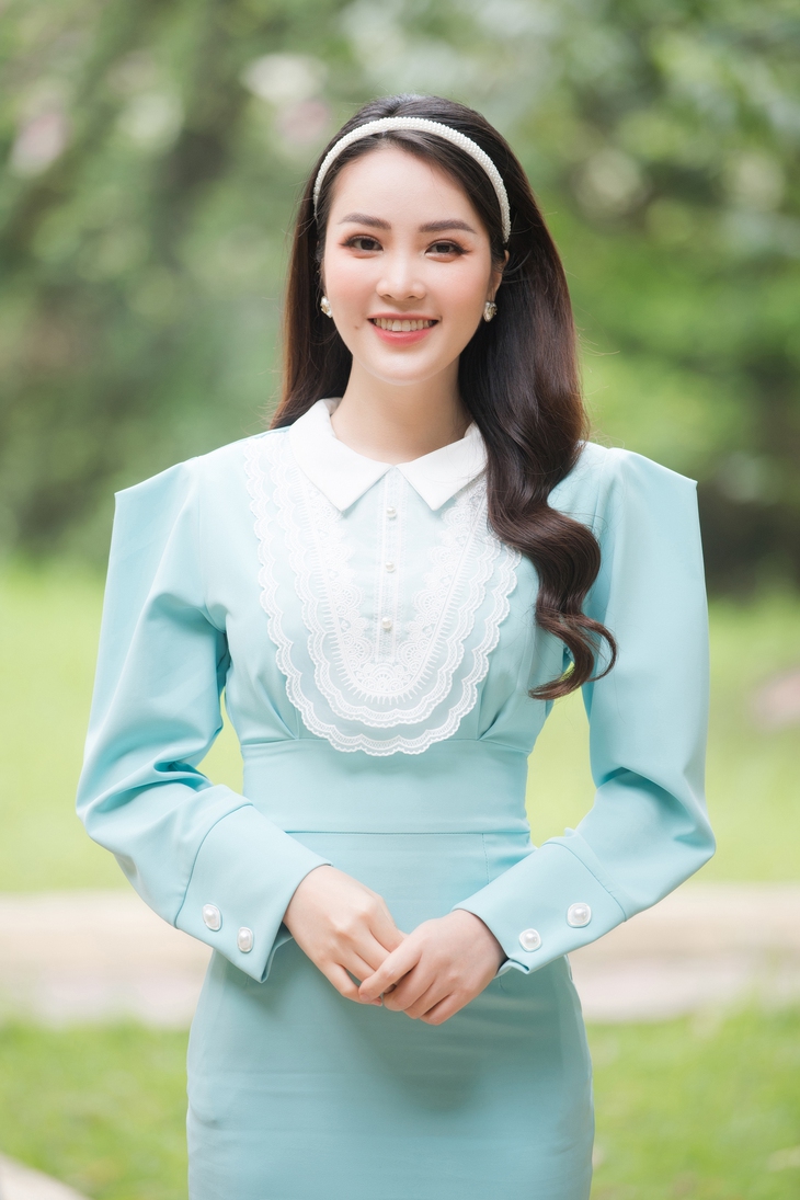 Á hậu Thụy Vân không lo lắng khi chồng đi đánh golf - Ảnh 4. Á hậu Thụy Vân không lo lắng khi chồng đi đánh golf - Ảnh 4.