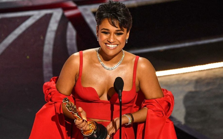 Giải Oscar 2022: Những giải thưởng đầu tiên đã có chủ