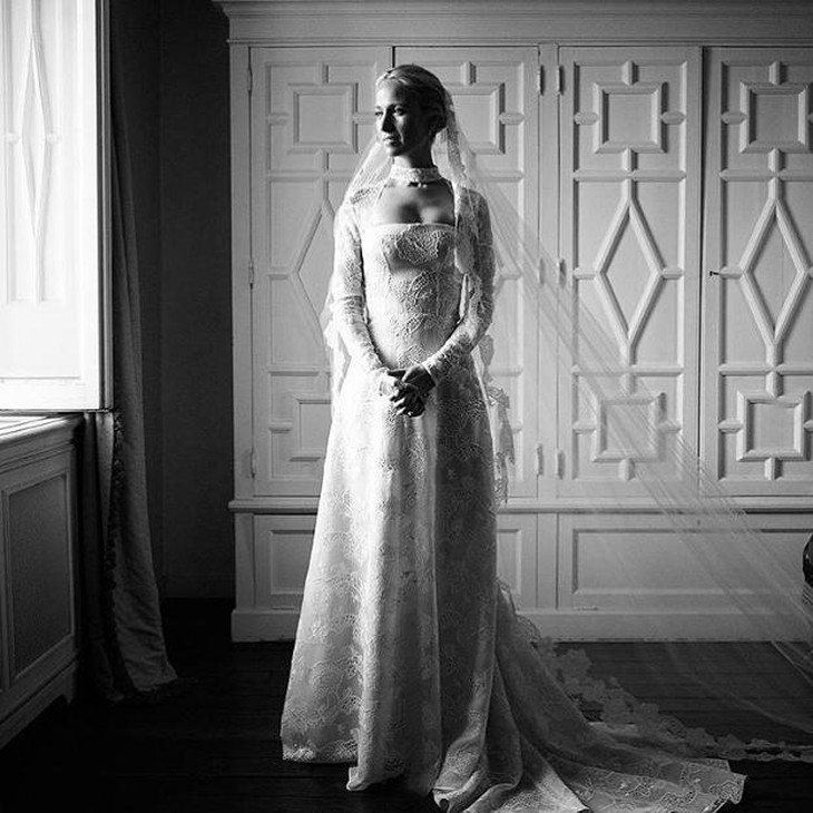 photo-1648477604578