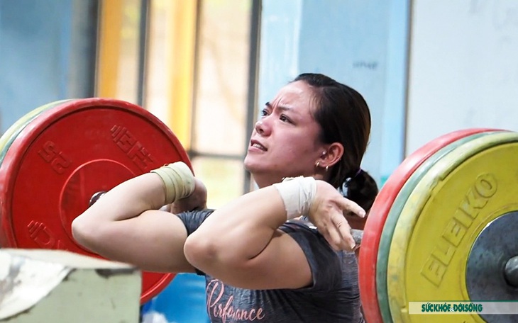 Những "bóng hồng" thể thao quay cuồng tập luyện cho SEA Games 31