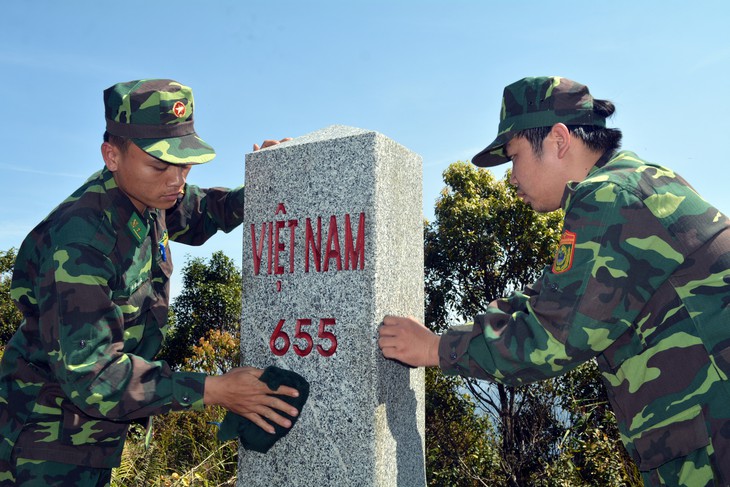 Điểm tựa vững chắc cho người dân nơi biên giới - Ảnh 1.