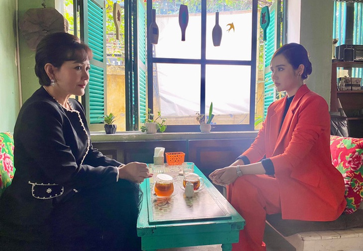 ‘Thương ngày nắng về’, Vân Trang được 'mẹ đẻ' nâng đỡ trong…diễn xuất - Ảnh 3.