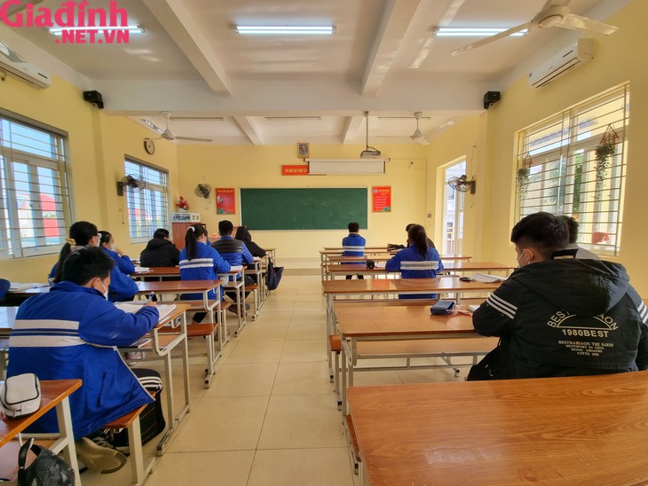 Hình ảnh những lớp học đặc biệt trong dịch COVID-19 tại Hải Phòng - Ảnh 9.