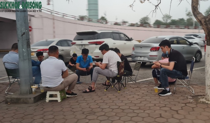 Xem xét chấm dứt hợp đồng đối với ô tô điện chạy sai tuyến, “chặt chém” khách ở sân bay Nội Bài - Ảnh 10. Xem xét chấm dứt hợp đồng đối với ô tô điện chạy sai tuyến, “chặt chém” khách ở sân bay Nội Bài - Ảnh 10.