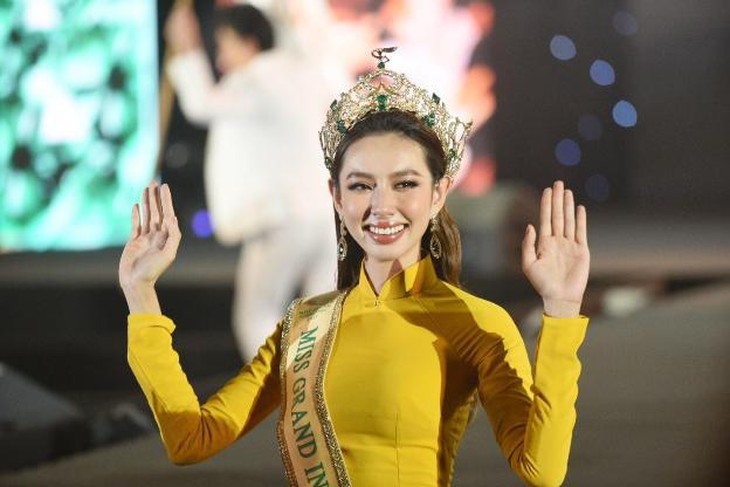 Nguyễn Thúc Thùy Tiên