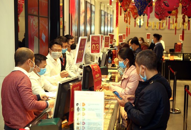 Giá vàng SJC đảo chiều, lên ngưỡng 69,35 triệu đồng mỗi lượng - Ảnh 1.