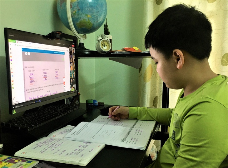 Từ 7/3, học sinh 300 trường ở Hà Nội chuyển sang học trực tuyến - Ảnh 2. Từ 7/3, học sinh 300 trường ở Hà Nội chuyển sang học trực tuyến - Ảnh 2.