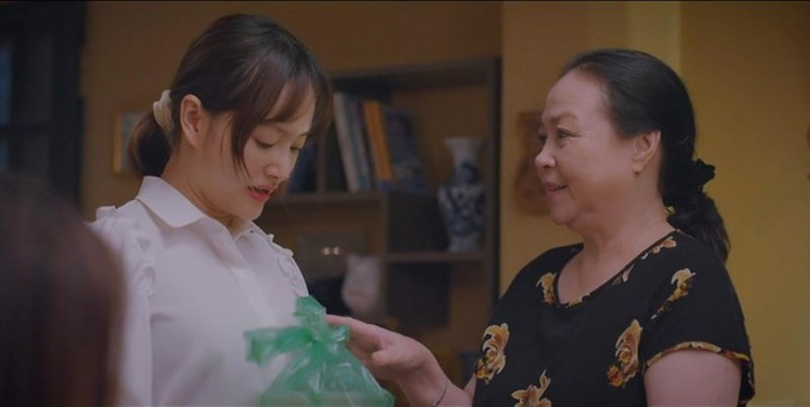 NSƯT Thanh Quý giấu việc chảy máu mũi để quay ‘Thương ngày nắng về’ - Ảnh 7. NSƯT Thanh Quý giấu việc chảy máu mũi để quay ‘Thương ngày nắng về’ - Ảnh 7.