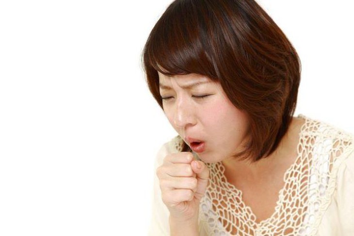Vì sao xét nghiệm kháng nguyên COVID-19 âm tính mà vẫn ho? - Ảnh 1.