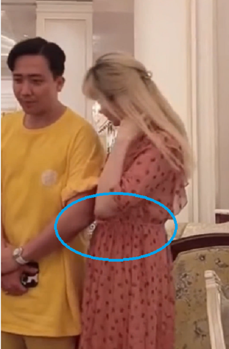 Vợ MC Trấn Thành - ca sĩ Hari Won mang bầu? - Ảnh 5.