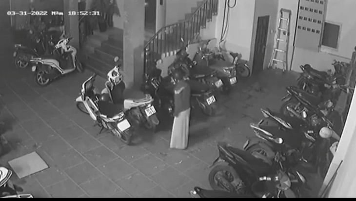 Hà Nội: Người phụ nữ đốt khu trọ khiến nhiều người thương vong có thể đối mặt với nhiều tội danh - Ảnh 1. Hà Nội: Người phụ nữ đốt khu trọ khiến nhiều người thương vong có thể đối mặt với nhiều tội danh - Ảnh 1.