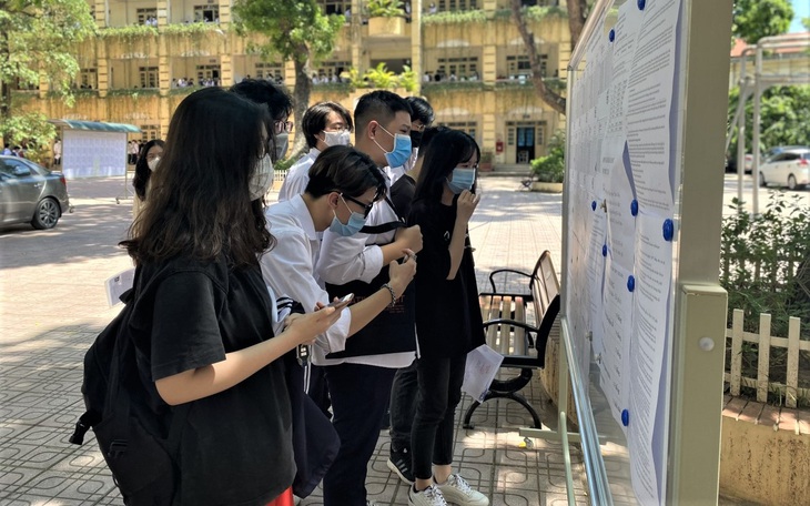 Không ban hành quy chế thi tốt nghiệp, Bộ GDĐT công bố đề thi tham khảo