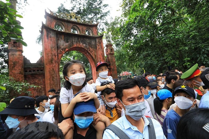 Du khách thập phương về dự Giỗ tổ Hùng Vương 2022 - Ảnh 7.