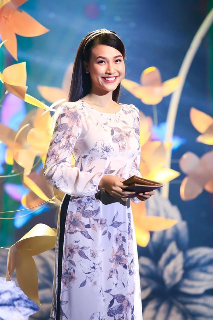 MC Hoàng Oanh: Xinh đẹp, tài năng và tình duyên lận đận - Ảnh 3.