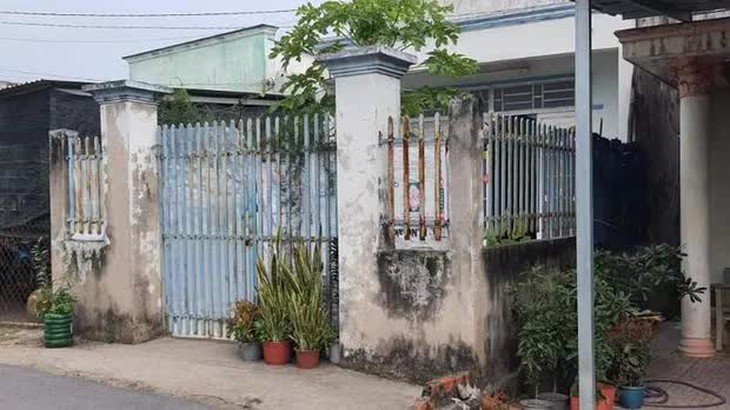 Tình tiết bất ngờ về vụ tử vong nghi do bạo hành của bé gái 7 tuổi ở TP.HCM - Ảnh 2.