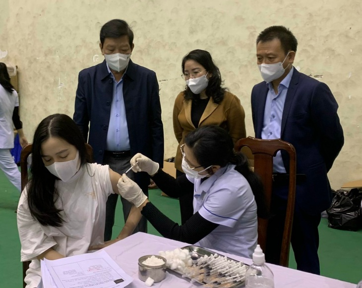Quảng Bình: Thực hiện đồng bộ nhiều giải pháp tiếp tục phòng, chống hiệu quả dịch COVID-19 - Ảnh 1.
