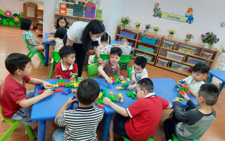 Gần 70% trẻ mầm non ở Hà Nội đi học trong ngày đầu trở lại trường