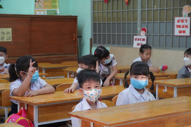 TP.HCM dự kiến tiêm vaccine cho trẻ từ 5 - dưới 12 tuổi từ ngày 16/4 - Ảnh 1. TP.HCM dự kiến tiêm vaccine cho trẻ từ 5 - dưới 12 tuổi từ ngày 16/4 - Ảnh 1.