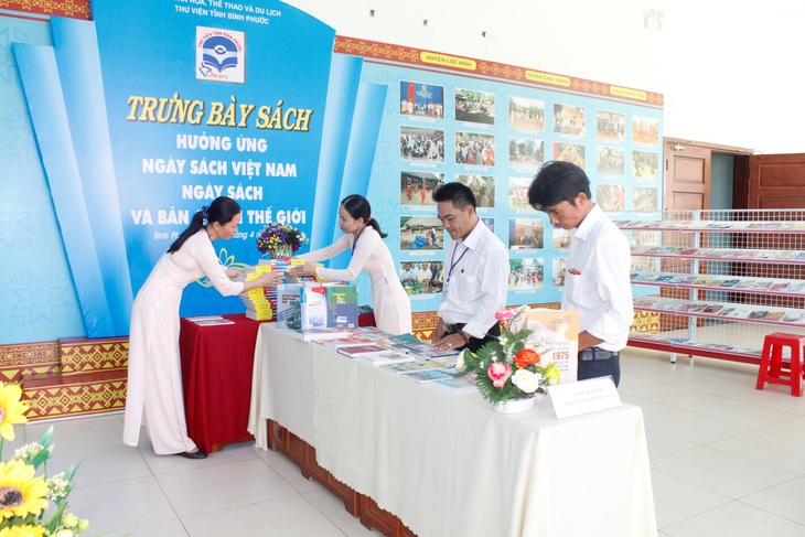 Ngày Sách và Văn hóa đọc Việt Nam năm 2022: Nhiều địa phương khai hội - Ảnh 6. Ngày Sách và Văn hóa đọc Việt Nam năm 2022: Nhiều địa phương khai hội - Ảnh 6.
