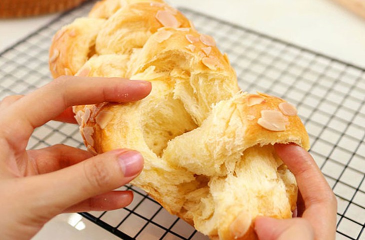 Cách làm bánh mì hoa cúc ngon tuyệt bằng nồi cơm điện, nồi chiên không dầu - Ảnh 9.