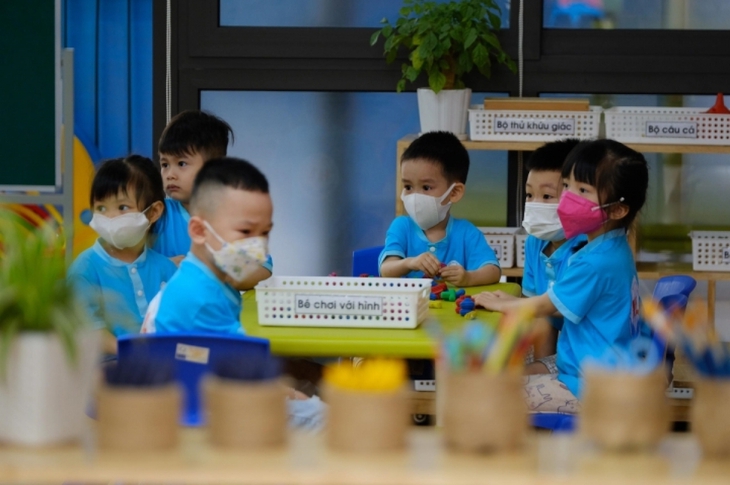 Hơn 300 cơ sở mầm non giải thể, Hà Nội đau đầu giải bài toán cho trẻ đi học - Ảnh 1. Hơn 300 cơ sở mầm non giải thể, Hà Nội đau đầu giải bài toán cho trẻ đi học - Ảnh 1.