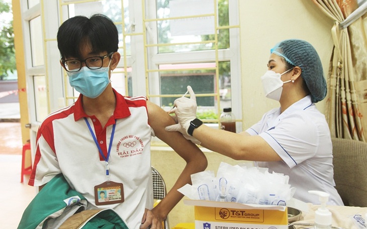 Chiều 17/4: Bốn địa phương nào đã tiêm vaccine phòng COVID-19 cho trẻ từ 5 - dưới 12 tuổi?