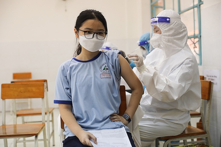Tới ngày 19/4 TP.HCM Chưa ghi nhận trường hợp phản ứng nặng sau tiêm vaccine COVID-19 ở trẻ 5-12 tuổi - Ảnh 1. Tới ngày 19/4 TP.HCM Chưa ghi nhận trường hợp phản ứng nặng sau tiêm vaccine COVID-19 ở trẻ 5-12 tuổi - Ảnh 1.
