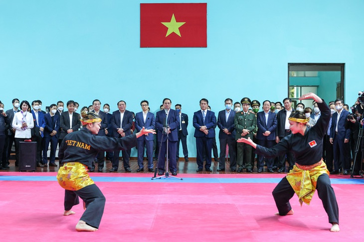 Thủ tướng mong các VĐV thi đấu hết mình với quyết tâm cao nhất vì 'màu cờ sắc áo' tại SEA Games 31 - Ảnh 5.