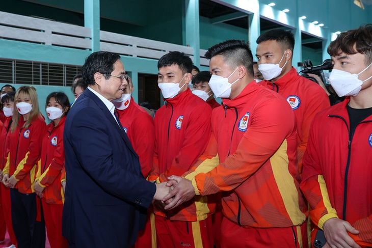 Thủ tướng mong các VĐV thi đấu hết mình với quyết tâm cao nhất vì 'màu cờ sắc áo' tại SEA Games 31 - Ảnh 4.