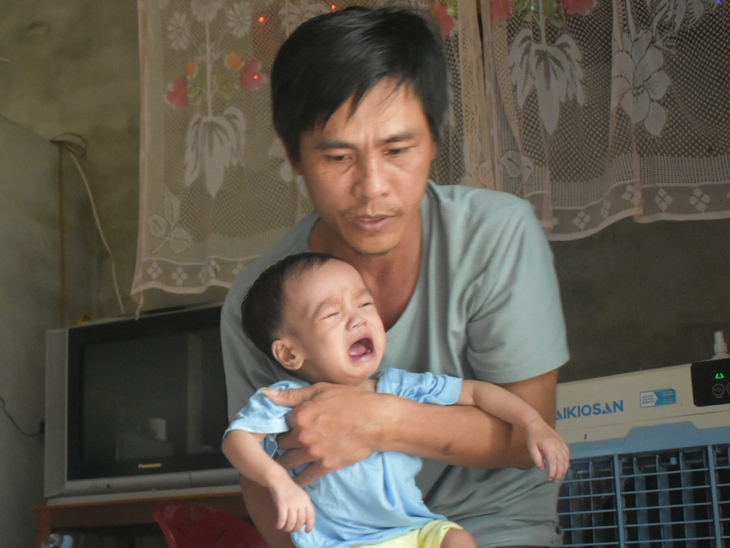 MS 749: Vợ chồng nghèo mong cầu sự giúp đỡ để con thơ mắc bệnh tim hiếm gặp duy trì sự sống chờ kỳ tích - Ảnh 4. MS 749: Vợ chồng nghèo mong cầu sự giúp đỡ để con thơ mắc bệnh tim hiếm gặp duy trì sự sống chờ kỳ tích - Ảnh 4.