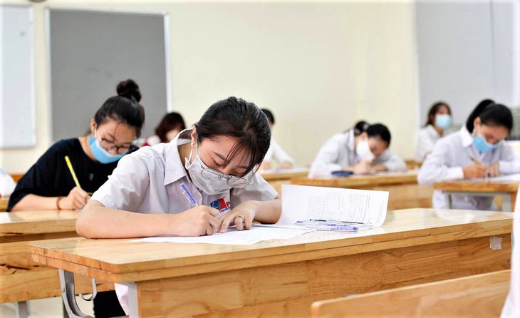 Thi lớp 10 Hà Nội: Không bắt buộc đăng ký khu vực tuyển sinh theo hộ khẩu - Ảnh 1. Thi lớp 10 Hà Nội: Không bắt buộc đăng ký khu vực tuyển sinh theo hộ khẩu - Ảnh 1.