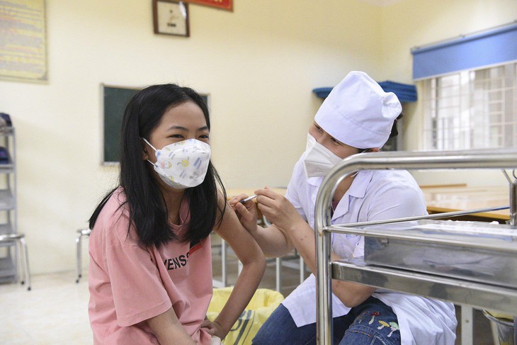 Sáng 28/9: Ca COVID-19 mới và bệnh nhân nặng tăng nhẹ, phải tiếp tục đẩy nhanh tiêm vaccine - Ảnh 1. Sáng 28/9: Ca COVID-19 mới và bệnh nhân nặng tăng nhẹ, phải tiếp tục đẩy nhanh tiêm vaccine - Ảnh 1.
