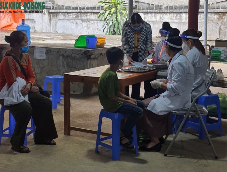 Theo dõi phản ứng sau tiêm vaccine phòng COVID-19 trẻ từ 5 đến dưới 12 tuổi ở Sơn La - Ảnh 3.