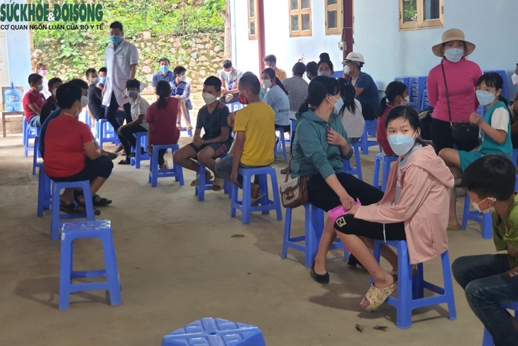 Theo dõi phản ứng sau tiêm vaccine phòng COVID-19 trẻ từ 5 đến dưới 12 tuổi ở Sơn La - Ảnh 5.