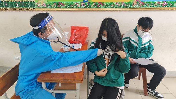 Nghệ An: cả hệ thống chính trị vào cuộc triển khai tiêm vaccine phòng COVID-19 cho trẻ từ 5 đến dưới 12 tuổi - Ảnh 1. Nghệ An: cả hệ thống chính trị vào cuộc triển khai tiêm vaccine phòng COVID-19 cho trẻ từ 5 đến dưới 12 tuổi - Ảnh 1.