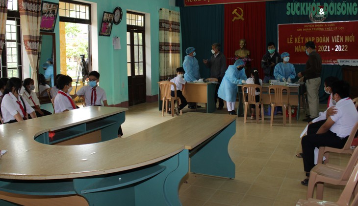 Trẻ 5 - dưới 12 tuổi ở vùng cao Thừa Thiên Huế được tiêm vaccine phòng COVID-19 - Ảnh 2.