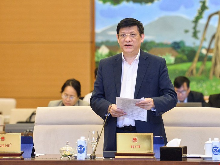 Xây dựng Dự án Luật Khám bệnh, chữa bệnh (sửa đổi) theo hướng lấy 'người bệnh làm trung tâm' - Ảnh 2.
