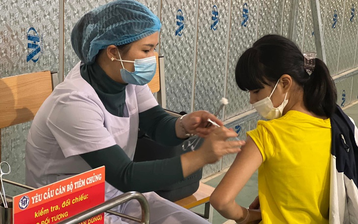 Sau hơn 4 tháng, Hà Nội lần đầu về dưới 1.000 ca COVID-19 mới trong ngày