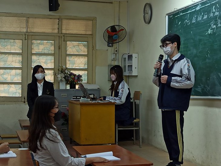 Lúng túng trước chương trình giáo dục phổ thông mới ở lớp 10 - Ảnh 2.