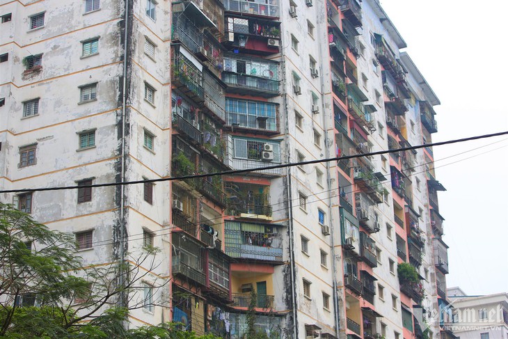 Hãi hùng với những ‘chuồng cọp’ vây chung cư cũ - Ảnh 10.