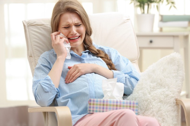 Trầm cảm mang thai ảnh hưởng gắn kết giữa thai phụ với thai nhi - Ảnh 2.