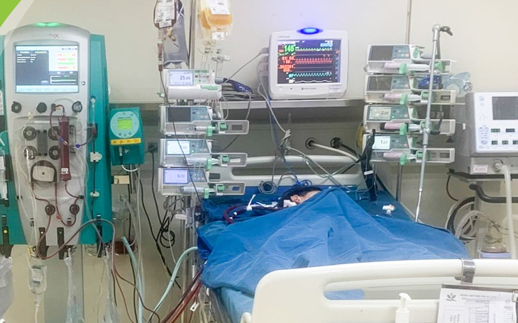 Tiền sử khỏe mạnh, bé trai 10 tuổi mắc COVID-19 nguy kịch, sốc tim, viêm cơ tim tối cấp 