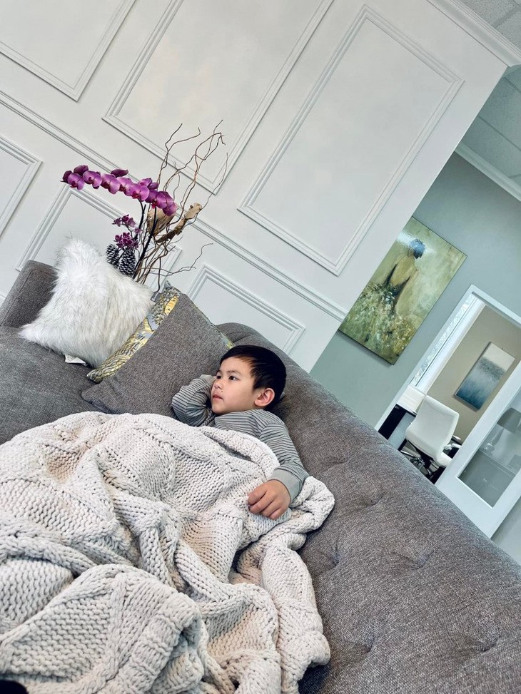 Vợ cũ Đan Trường sắp đưa con trai về Việt Nam đoàn tụ bố - Ảnh 4.