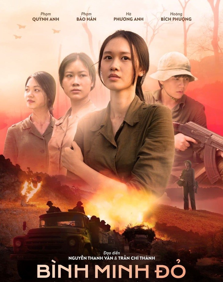 ‘Bình minh đỏ’ - bản tình ca bi tráng rất đỗi cảm động - Ảnh 2. ‘Bình minh đỏ’ - bản tình ca bi tráng rất đỗi cảm động - Ảnh 2.