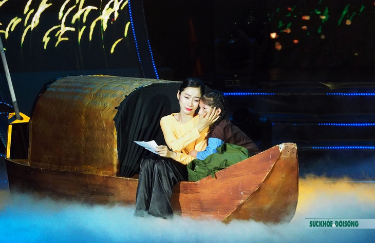 Chương trình nghệ thuật đặc biệt “Chung một dòng sông” - Ảnh 5. Chương trình nghệ thuật đặc biệt “Chung một dòng sông” - Ảnh 5.